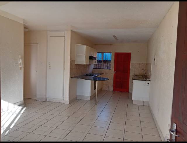 2 BEDROOM APARTMENT FOR SALE IN KENLEAF